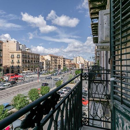 Corso Dei Mille Station Flat With Balcony Lägenhet Palermo Exteriör bild