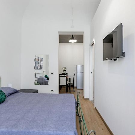 Corso Dei Mille Station Flat With Balcony Lägenhet Palermo Exteriör bild